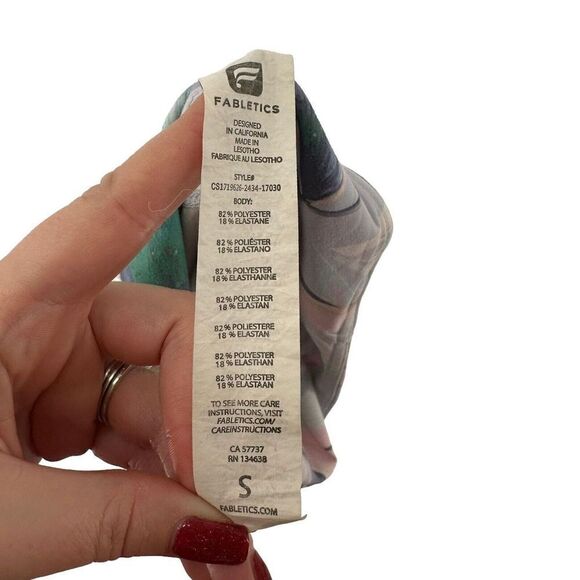 Fabletics Leggings Size S Mid Rise Crop Leaf Print Active Wear Athleisure Casual - Picture 8 of 8